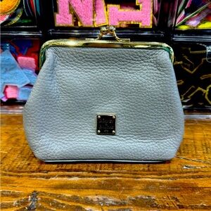 Dooney & Bourke change purse